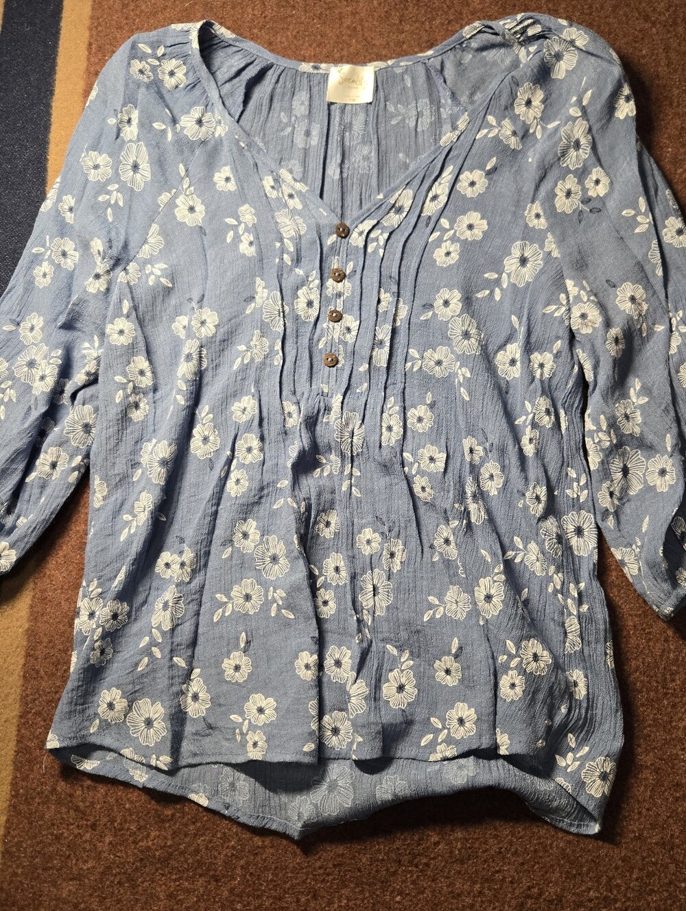 Siren Lily Dusty Blue Floral Pintuck Henley Tunic Petite MED